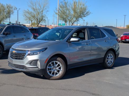 Used 2024 Chevrolet Equinox LT image 32