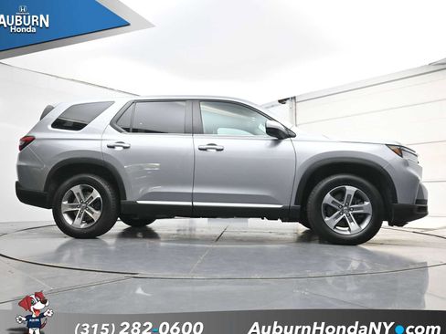 Used 2024 Honda Pilot EX-L image 26
