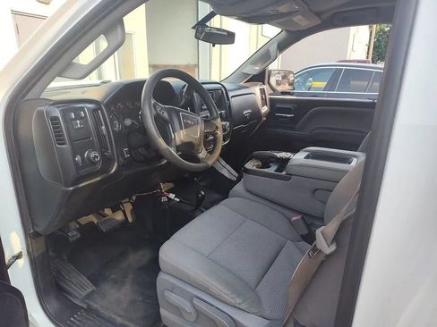 Used 2015 GMC Sierra 2500 4x4 Regular Cab w/ Sierra Convenience Package image 11