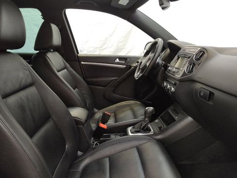 Used 2014 Volkswagen Tiguan R-Line image 21