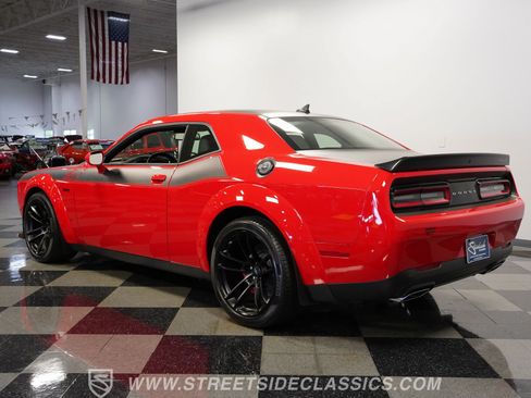 Used 2022 Dodge Challenger R/T Scat Pack RWD image 10