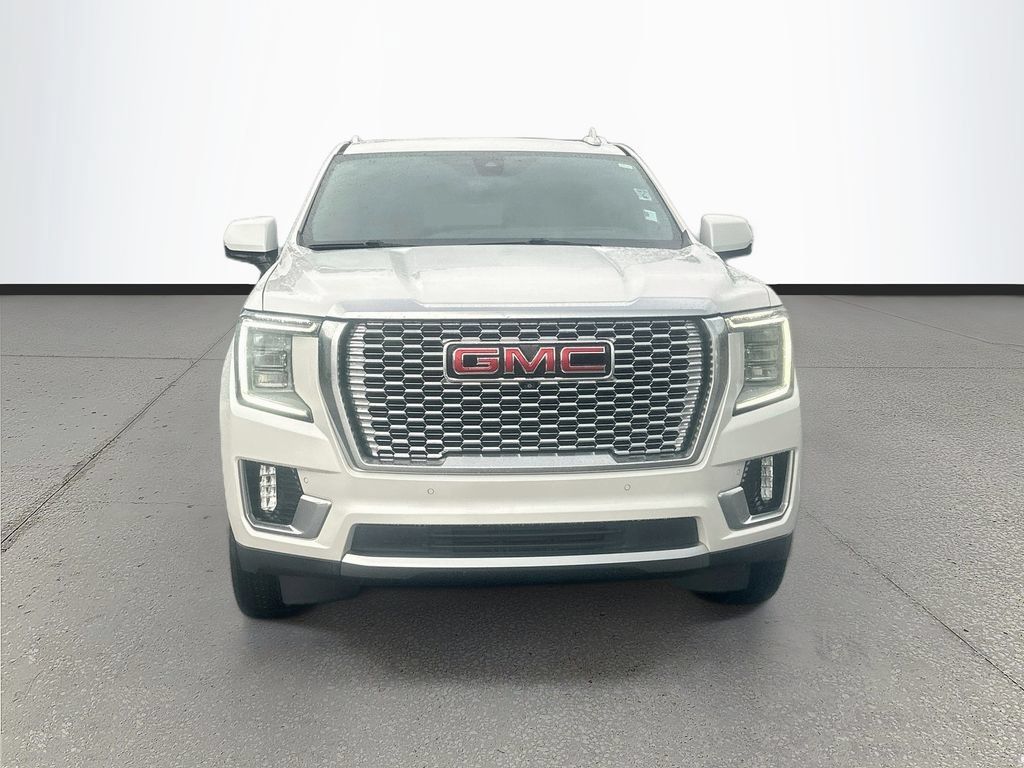 Used 2021 GMC Yukon XL Denali w/ Denali Premium Package RWD image 2