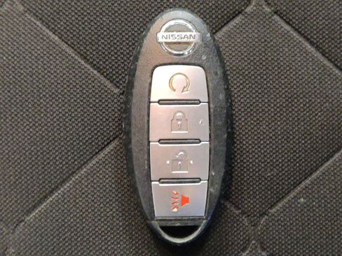 Used 2018 Nissan Kicks SV w/ Exterior Electronics Package FWD image 32
