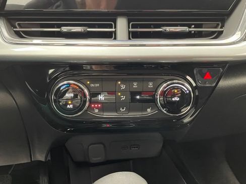New 2026 Chevrolet Trax LT w/ Driver Confidence Package FWD image 5