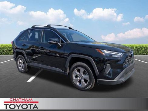 Certified 2022 Toyota RAV4 XLE image 1
