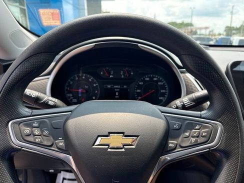 Used 2022 Chevrolet Malibu LS w/ Driver Confidence Package II FWD image 16