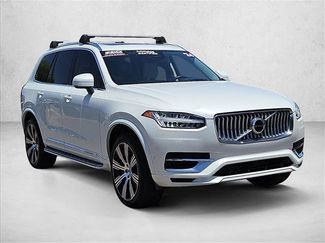 Used 2024 Volvo XC90 T8 Ultimate w/ Lounge Package AWD/4WD video 3