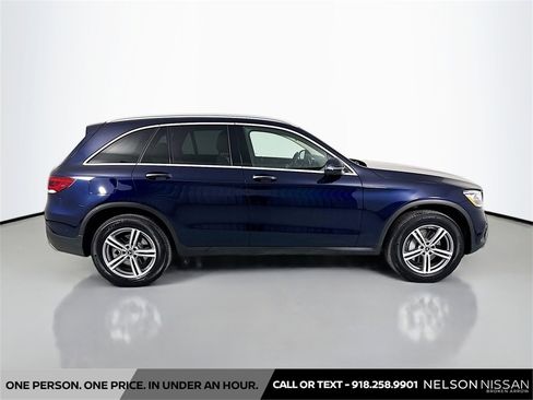 Used 2021 Mercedes-Benz GLC 300 4MATIC image 4