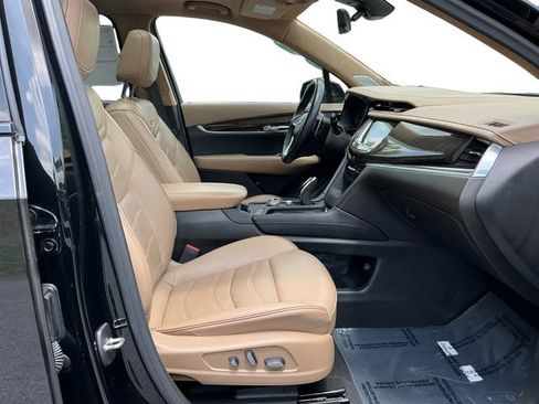 Used 2023 Cadillac XT6 Sport w/ Platinum Package AWD/4WD image 17