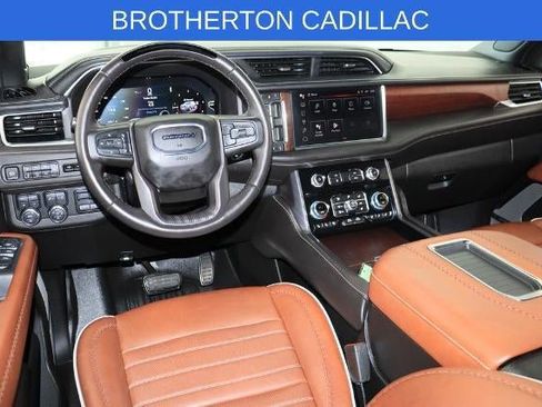Used 2023 GMC Yukon XL Denali Ultimate AWD/4WD image 28