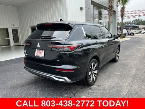 Used 2025 Mitsubishi Outlander SE AWD/4WD image 4