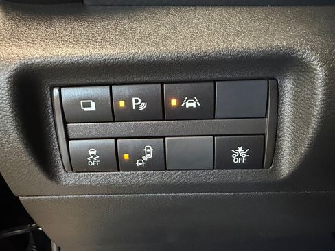 Used 2025 Nissan Kicks Play S FWD image 25