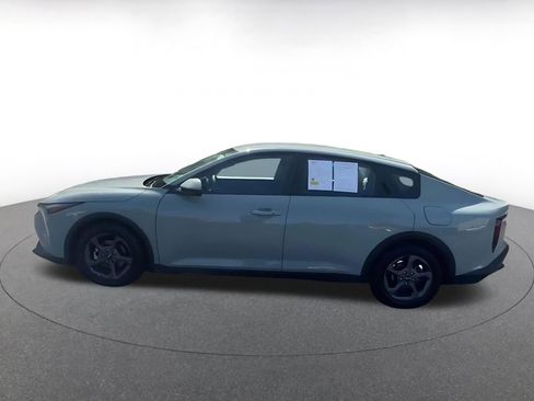 Used 2025 Kia K4 LXS image 9