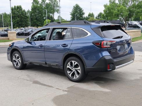 Used 2020 Subaru Outback Limited w/ Popular Package #2 AWD/4WD image 7