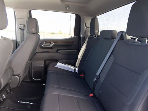 Used 2024 Chevrolet Silverado 1500 RST AWD/4WD image 33