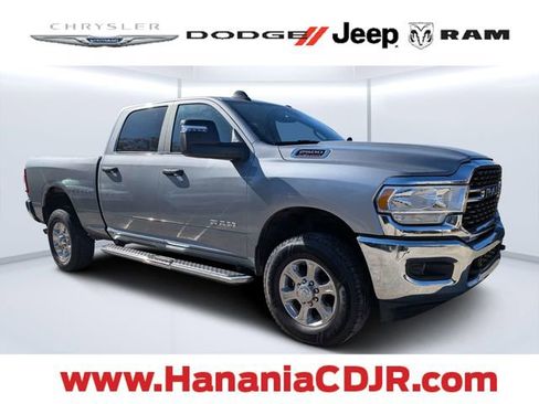 Used 2024 RAM 2500 Big Horn AWD/4WD image 1