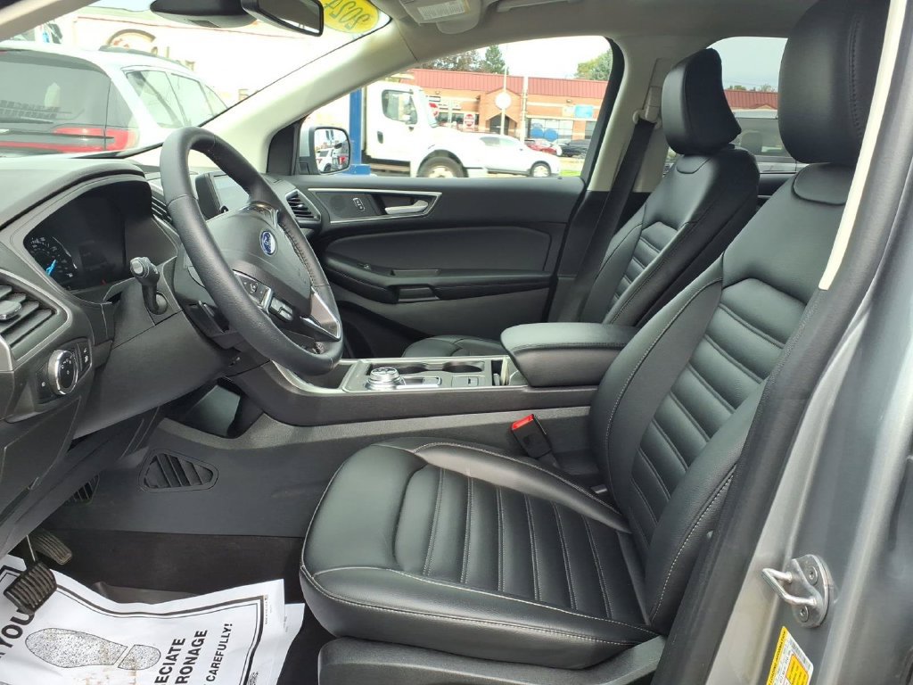 Certified 2024 Ford Edge SEL w/ Convenience Package AWD/4WD image 13