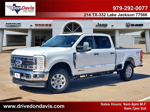 Used 2024 Ford F250 XLT image 1
