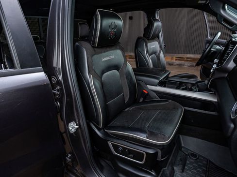 Used 2024 RAM 1500 Laramie image 31