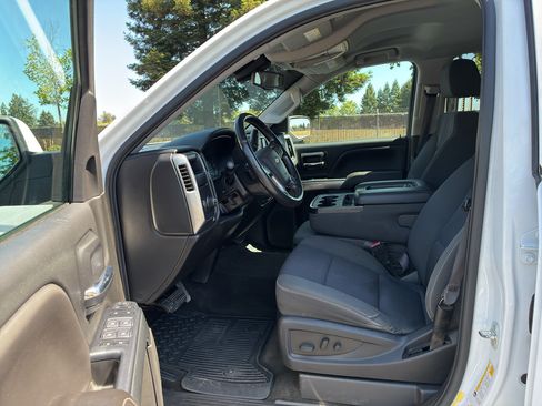 Used 2017 Chevrolet Silverado 1500 LT w/ LT Eassist Package RWD image 19