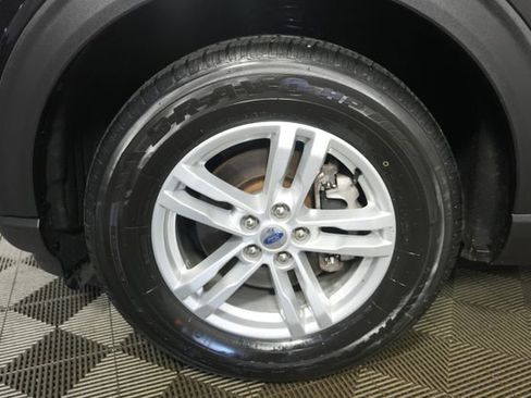 Used 2020 Ford Explorer XLT AWD/4WD image 9
