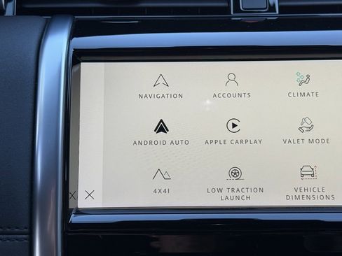 Used 2023 Land Rover Discovery Sport SE image 27