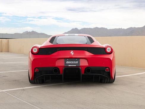 Used 2014 Ferrari 458 Speciale Coupe RWD image 25