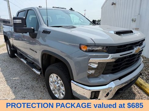Used 2024 Chevrolet Silverado 2500 LT AWD/4WD image 6