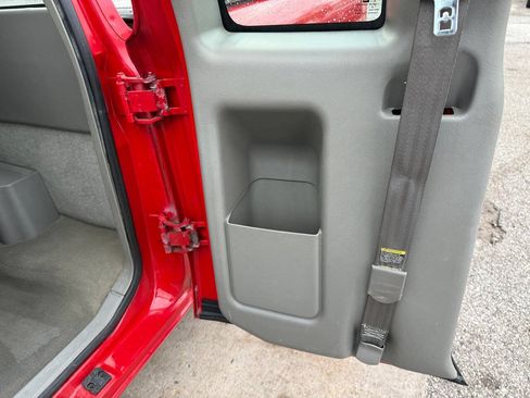 Used 2000 GMC Sonoma SLS w/ SLS Super Spec Pkg 2 RWD image 9