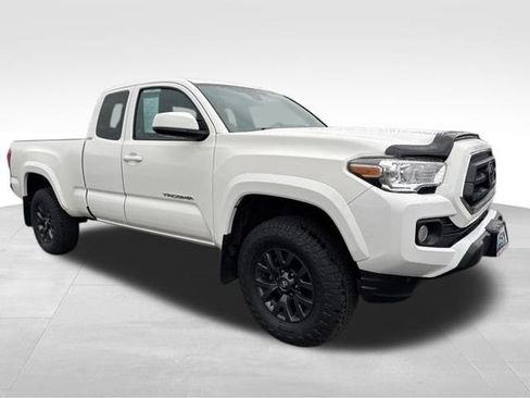 Used 2021 Toyota Tacoma SR5 image 1