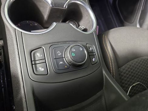 Used 2020 GMC Terrain SLE w/ Driver Convenience Package image 26