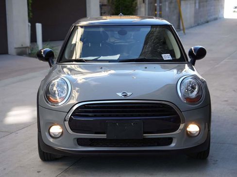 Used 2016 MINI Cooper 2-Door Hardtop image 2