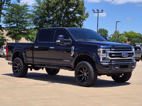 Used 2022 Ford F350 Platinum w/ Tremor Off-Road Package AWD/4WD image 3