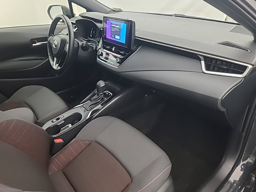 Used 2026 Toyota Corolla SE FWD image 15