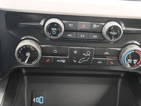 New 2025 Ford F250 XLT w/ Black Appearance Package image 23
