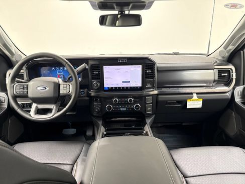 New 2026 Ford F250 Lariat w/ Black Appearance Package AWD/4WD image 32