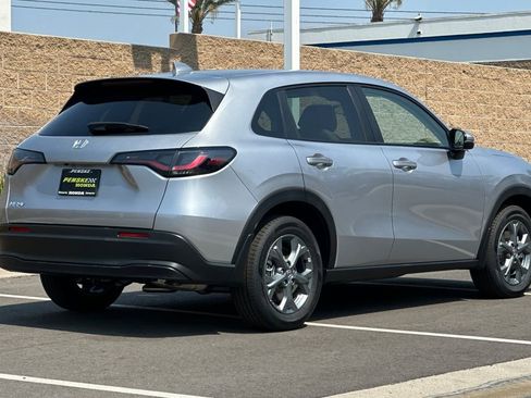 New 2026 Honda HR-V LX image 4