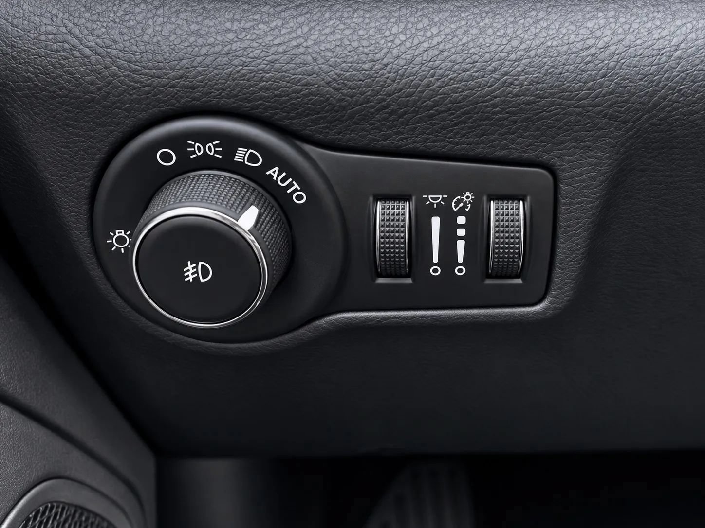 Used 2022 Jeep Compass Latitude AWD/4WD image 9
