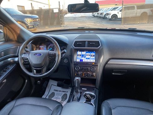 Used 2018 Ford Explorer XLT w/ Equipment Group 202A image 22