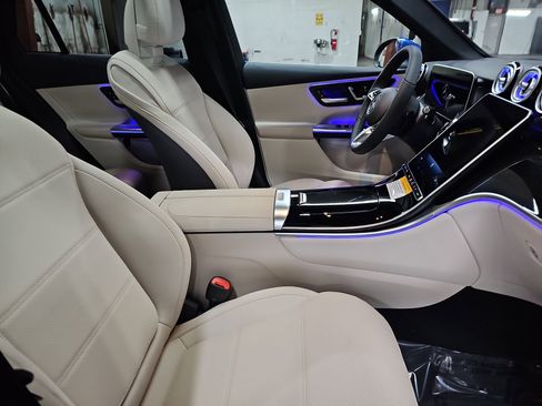 New 2026 Mercedes-Benz GLC 300 image 10