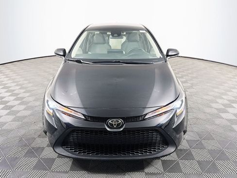 Used 2020 Toyota Corolla L image 2