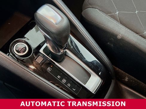 Certified 2020 Nissan Kicks S image 11