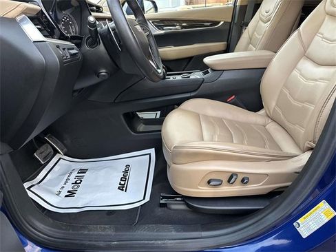 Used 2025 Cadillac XT6 Sport w/ Platinum Package image 19