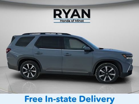 Used 2024 Honda Pilot Elite image 6