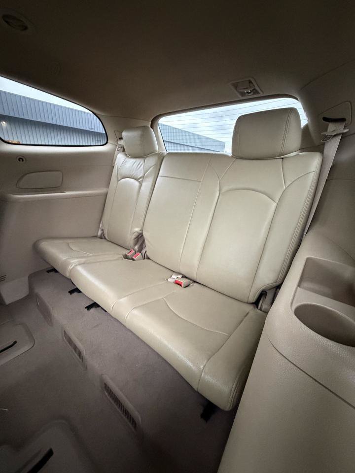Used 2010 Buick Enclave CX FWD image 31