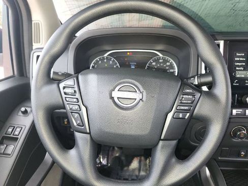 Certified 2025 Nissan Frontier SV RWD image 22