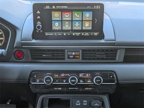 Used 2023 Honda Pilot Touring image 18