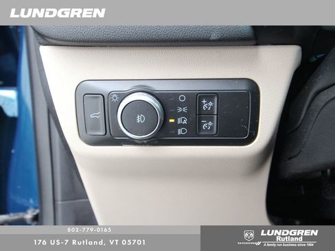 Used 2020 Ford Escape Titanium w/ Titanium Premium Package 2.0 image 15