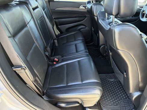 Used 2020 Jeep Grand Cherokee Limited w/ Luxury Group II image 22