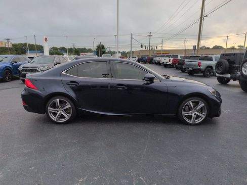 Used 2018 Lexus IS 300 AWD w/ Comfort Package image 6